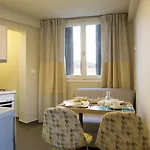 Athena Hotel