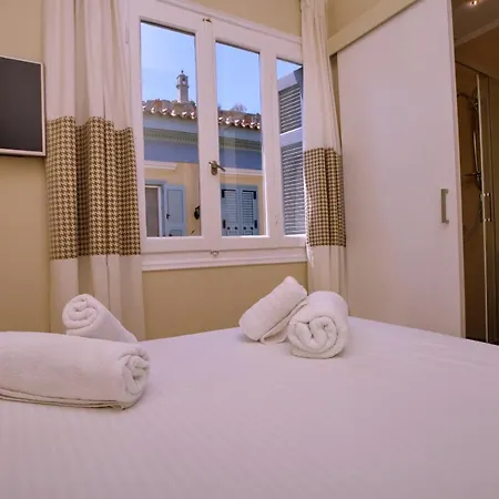 Hotell Athena 4*