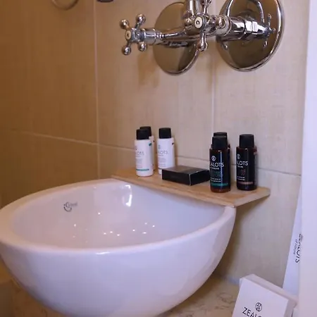 Athena Hotel Hotel 4*