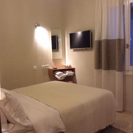 Athena Hotel Hotel 4*