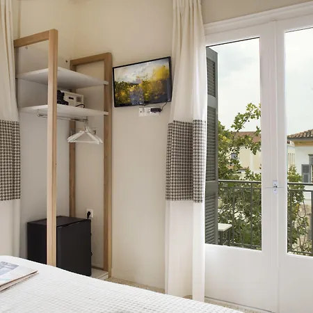 Athena Hotel 4*