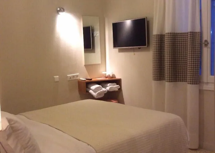 Athena Hotel 4*