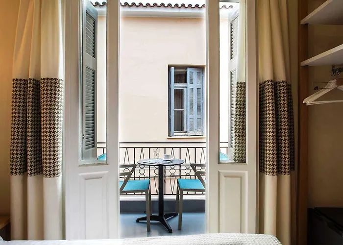 Athena Hotel 4*