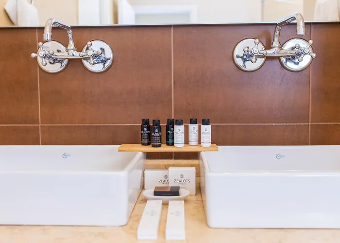 Athena Ξενοδοχείο 4*