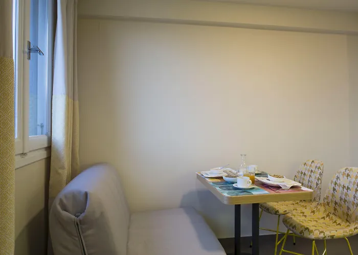 Athena Hotel Hotel 4*